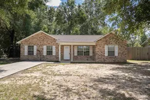 5715 Divot Ln, Milton, FL 32570 - Photo 1