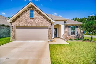 4246 Southern Palm Dr, Pace, FL 32571 - Photo 1