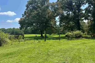 7 8 Bullard Rd, Milton, FL 32570 - Photo 1