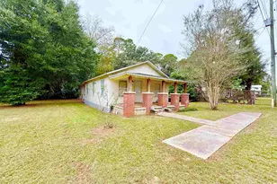 1829 Bainbridge Ave, Pensacola, FL 32507 - Photo 1