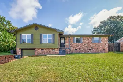 6116 E Shore Dr, Pensacola, FL 32505 - Photo 1