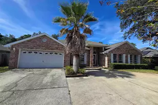 2811 Dunsmuir Dr, Navarre, FL 32566 - Photo 1