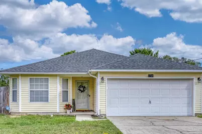 5764 Government Dr, Gulf Breeze, FL 32563 - Photo 1