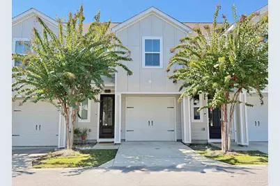 283 Junction Ave, Pensacola, FL 32502 - Photo 1