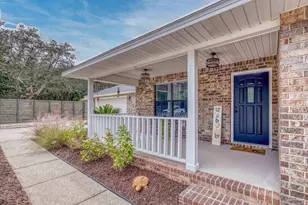 1747 New Hope Rd, Gulf Breeze, FL 32563 - Photo 1