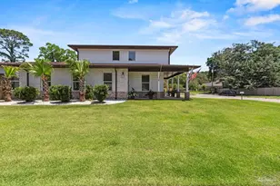 217 California Dr NE, Fort Walton Beach, FL 32548 - Photo 1