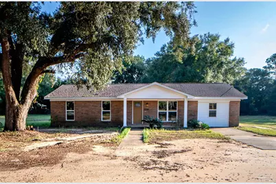 5605 Crestwood Dr, Milton, FL 32583 - Photo 1