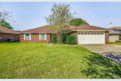 832 Horsemens Path, Cantonment, FL 32533 - Photo 1