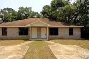 912 Rentz Ave, Pensacola, FL 32507 - Photo 1