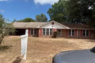 134 Lovett Pl, Pensacola, FL 32506 - Photo 1