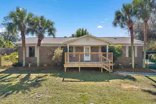 1944 Guseman Rd, Gulf Breeze, FL 32563 - Photo 1