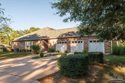 2500 Crescent Pl, Navarre, FL 32566 - Photo 1