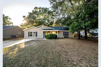 5913 Savannah Dr, Milton, FL 32570 - Photo 1