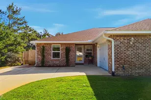 1825 Sundown Dr, Navarre, FL 32566 - Photo 1