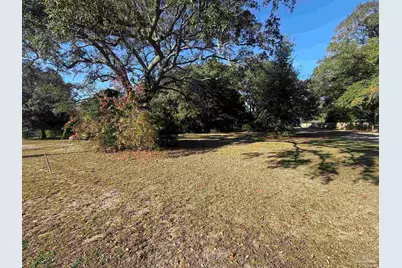 5829 Peachtree St, Milton, FL 32570 - Photo 1