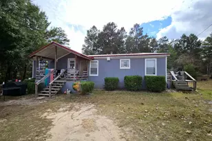 236 Laurel Dr, Defuniak Springs, FL 32433 - Photo 1