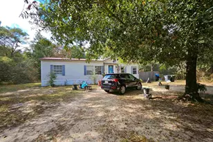 203 W Picasso Cir, Defuniak Springs, FL 32433 - Photo 1