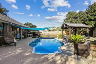 1716 Sea Lark Ln, Navarre, FL 32566 - Photo 1