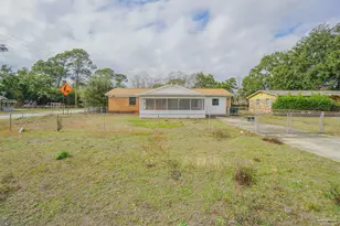 1001 Decatur Ave, Pensacola, FL 32507 - Photo 1