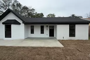 5787 Graymont Ln, Pensacola, FL 32526 - Photo 1