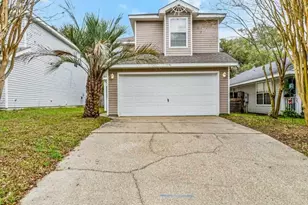 5150 Victoria Dr, Milton, FL 32570 - Photo 1