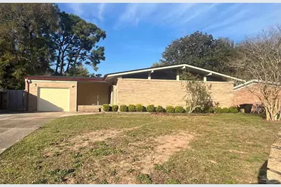 3830 Summer Dr, Pensacola, FL 32504 - Photo 1