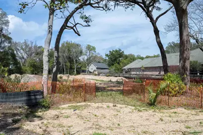 408 Fairpoint Dr, Gulf Breeze, FL 32561 - Photo 1