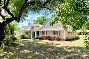 10160 Foxrun Rd, Pensacola, FL 32514 - Photo 1
