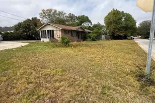 1001 Knowles Ave, Pensacola, FL 32503 - Photo 1