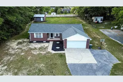 846 Candy Ln, Cantonment, FL 32533 - Photo 1