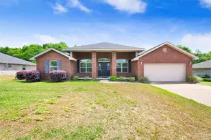 1650 Hollow Point Dr, Cantonment, FL 32533 - Photo 1