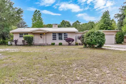 621 Parker Cir, Pensacola, FL 32504 - Photo 1