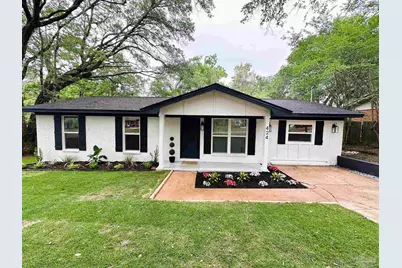 424 Ronda St, Pensacola, FL 32534 - Photo 1
