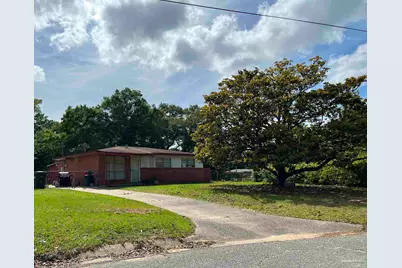 1101 Desmonde Dr, Pensacola, FL 32505 - Photo 1