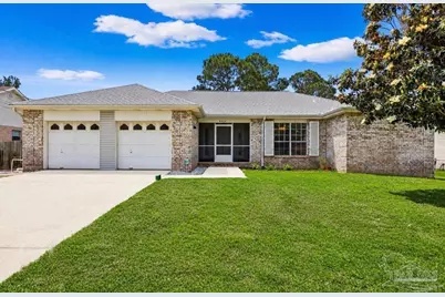 6435 Flagler Dr, Gulf Breeze, FL 32563 - Photo 1