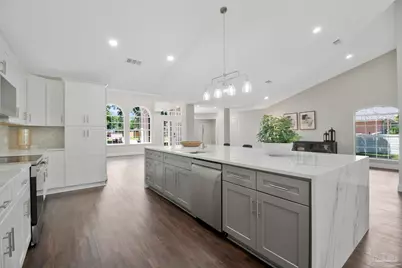 116 Mt Pilot St, Cantonment, FL 32533 - Photo 1
