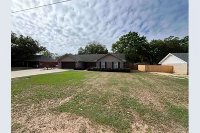 5763 Melrose Dr, Milton, FL 32570 - Photo 1