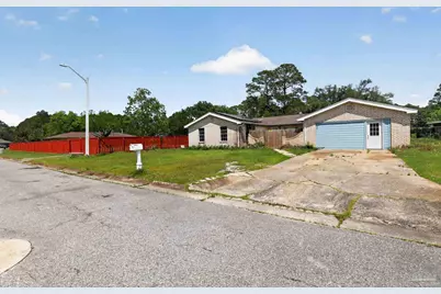 420 Chanterelle Dr, Pensacola, FL 32506 - Photo 1