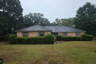 7416 St James Pl, Pensacola, FL 32506 - Photo 1
