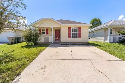 1066 Brownfield Rd, Pensacola, FL 32526 - Photo 1