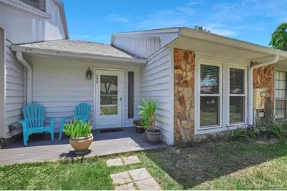 173 Kevin Dr, Gulf Breeze, FL 32561 - Photo 1