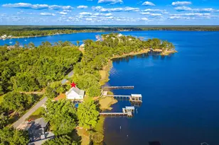 7693 Petersen Point Rd, Milton, FL 32583 - Photo 1