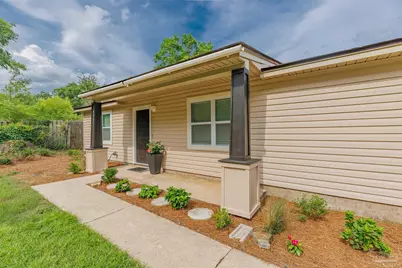 213 Tyson St, Pensacola, FL 32506 - Photo 1