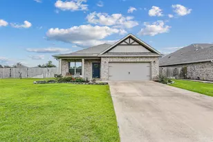 8487 Twenty One Oaks Ln, Pensacola, FL 32526 - Photo 1