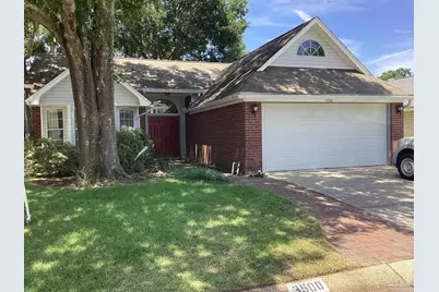 3500 Silvertree Ln, Pensacola, FL 32504 - Photo 1