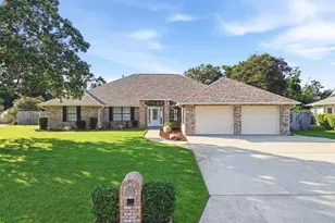 3904 India Cove, Gulf Breeze, FL 32563 - Photo 1