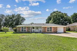 7905 Charter Oaks Dr, Pensacola, FL 32514 - Photo 1