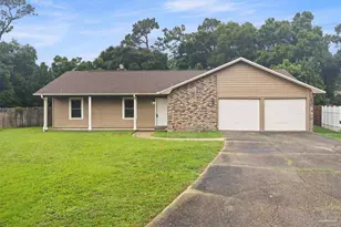 7757 Grundy St, Pensacola, FL 32507 - Photo 1