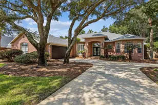 1143 Mary Kate Dr, Gulf Breeze, FL 32563 - Photo 1