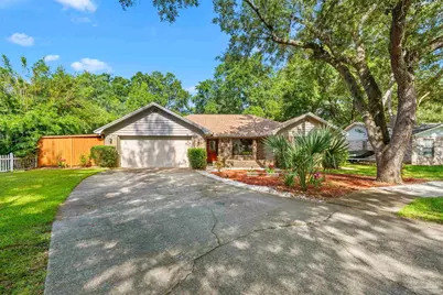 550 Hummingbird Dr, Pensacola, FL 32514 - Photo 1